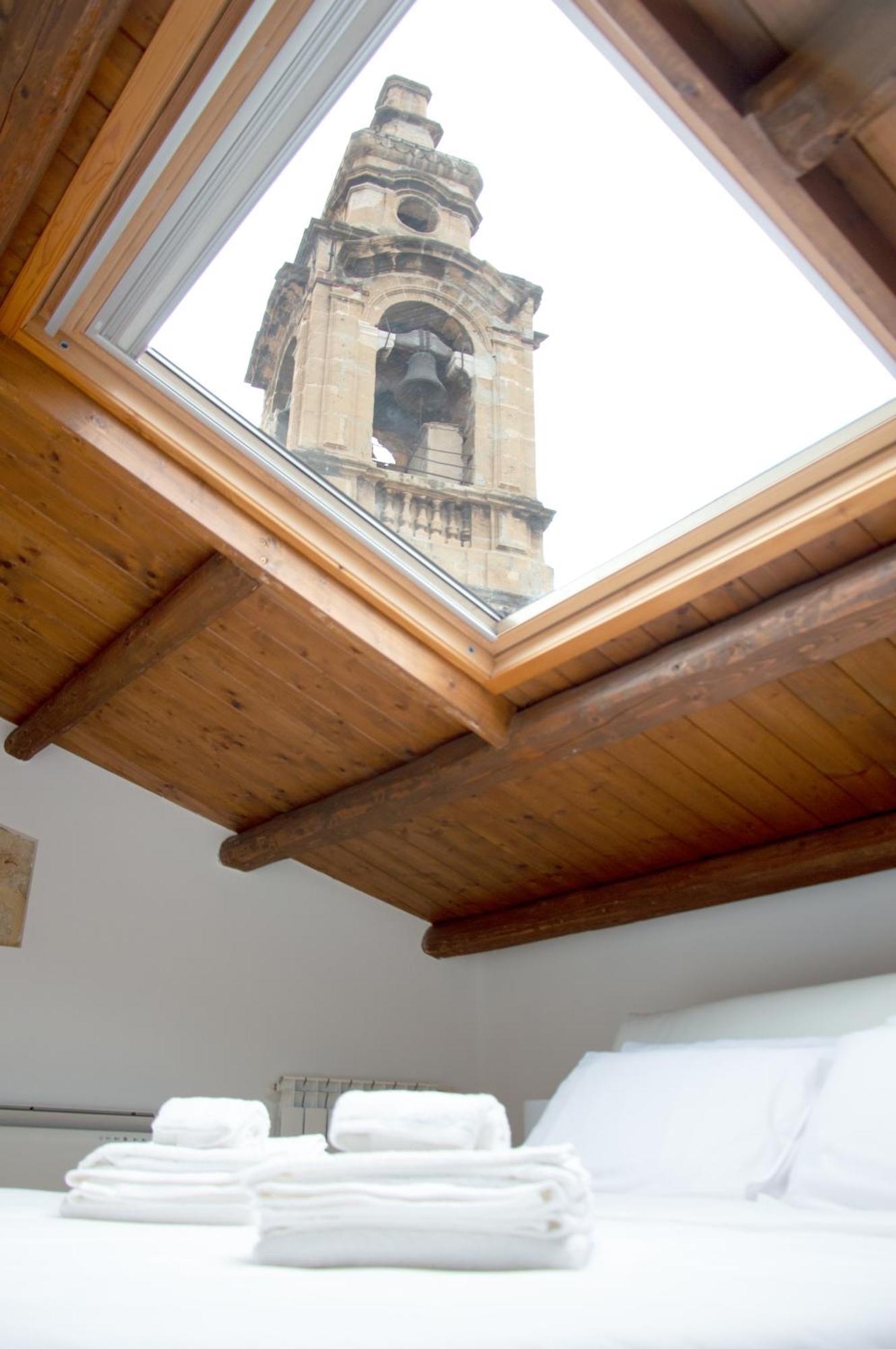 Vittorio Emanuele Apartment Palermo